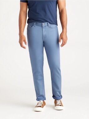 Quince Men’s Comfort Stretch Traveler Straight Pants in Washed Blue